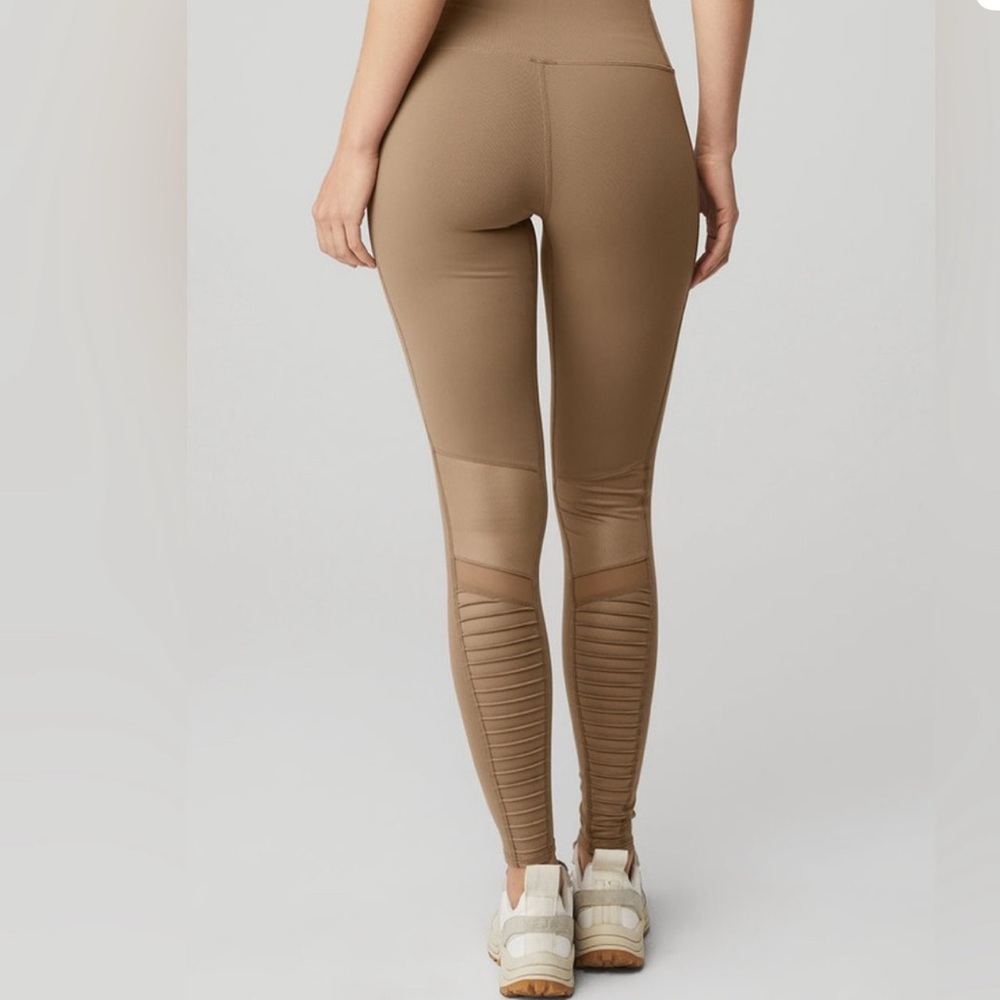 ALO Yoga Brown High-Waisted Leggings
